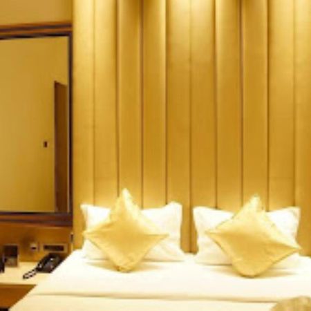 Red Orchid Hotel كانبور المظهر الخارجي الصورة