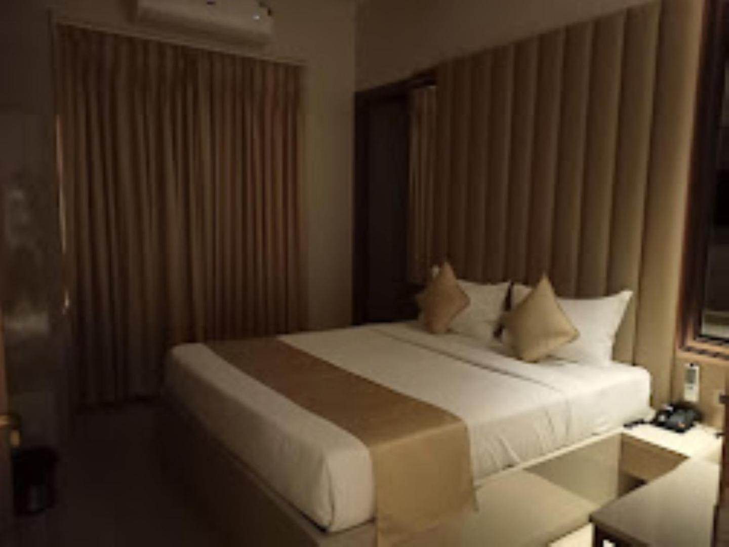 Red Orchid Hotel كانبور المظهر الخارجي الصورة