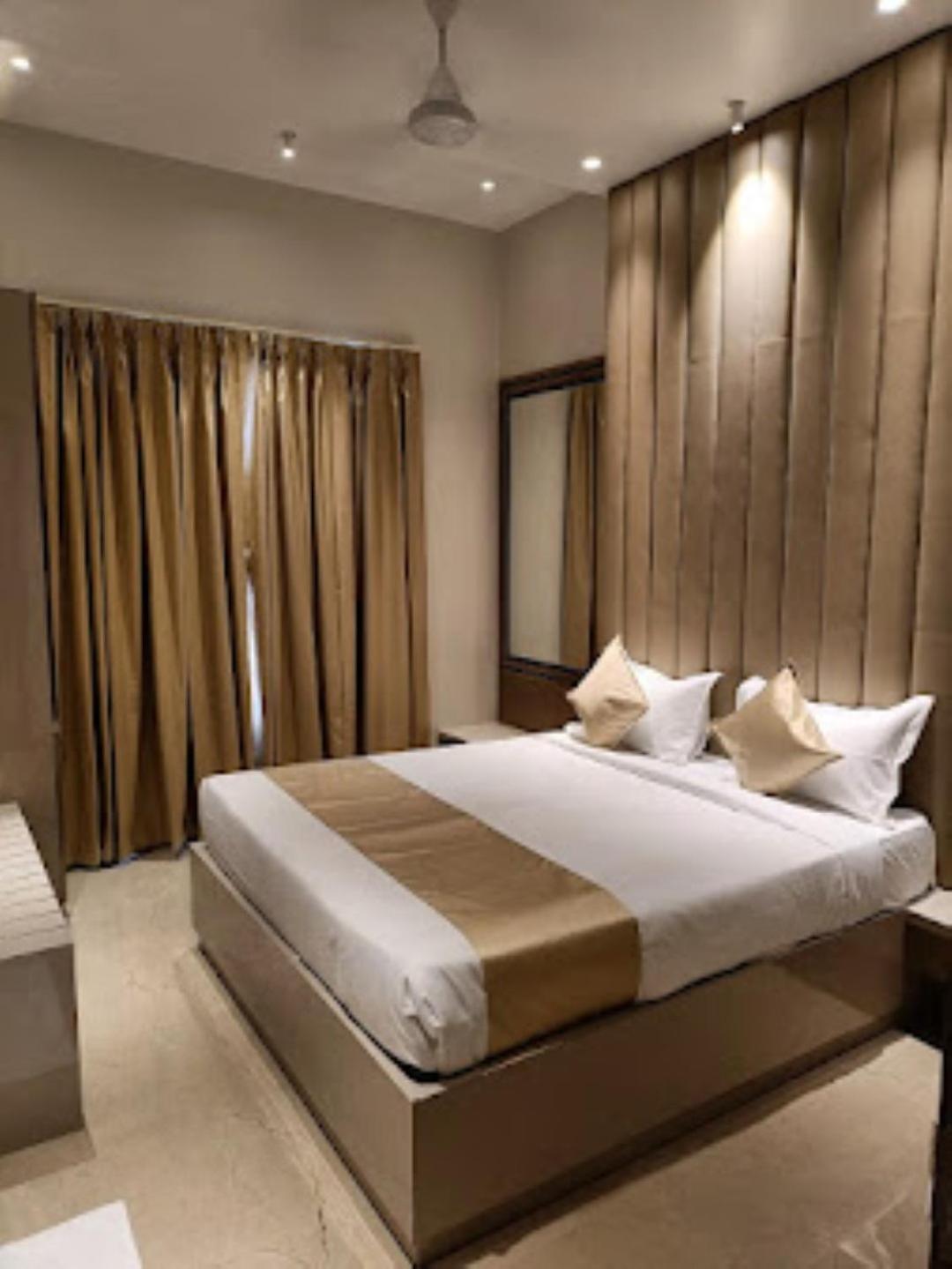 Red Orchid Hotel كانبور المظهر الخارجي الصورة